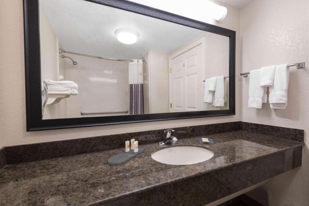 La Quinta Inn & Suites By Wyndham San Antonio Riverwalk Eksteriør bilde
