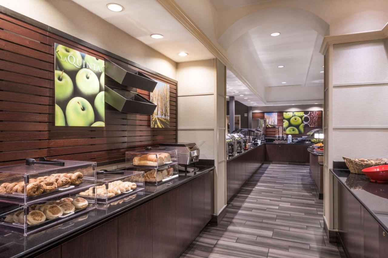 La Quinta Inn & Suites By Wyndham San Antonio Riverwalk Eksteriør bilde